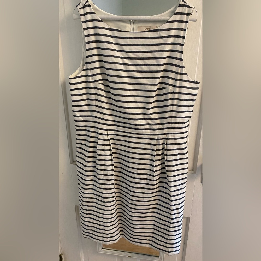 LOFT Gray/Black and Off-White/Cream Linen Blend Sleeveless Dress